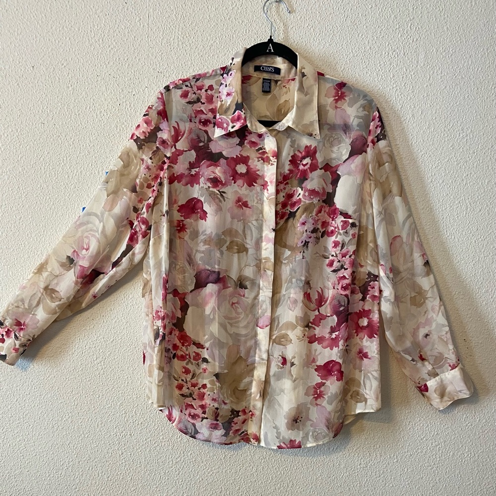 CHAPS beautiful button down long sleeve floral size large blouse